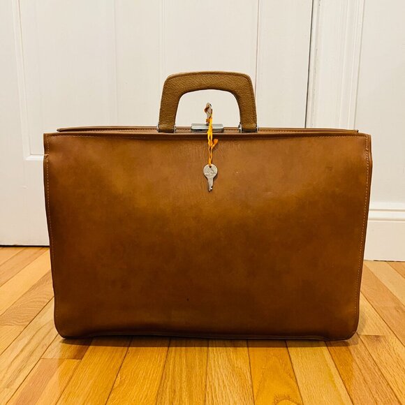 Vintage File Document Holder Briefcase With Working Keys and Lock - Picture 1 of 16